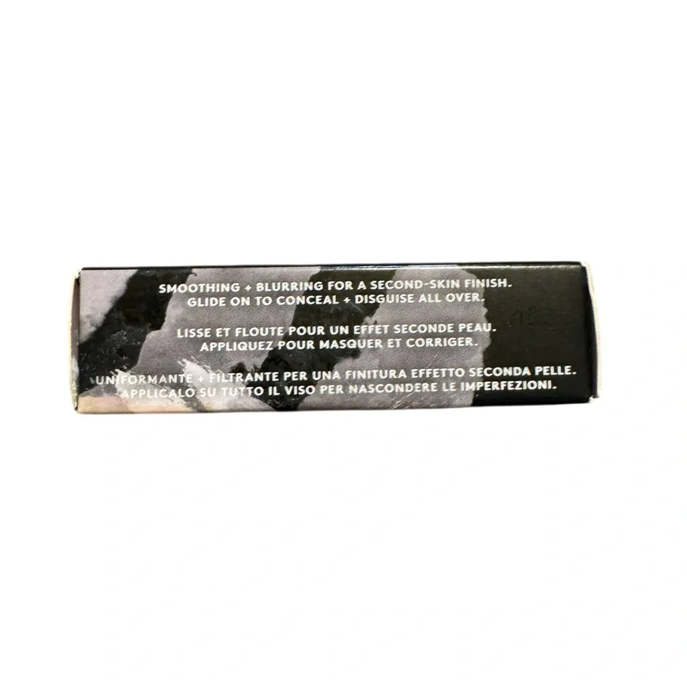 Fenty Beauty We're Even Hydrating Long Wear Concealer 0.15‎ FL OZ. Color #390C